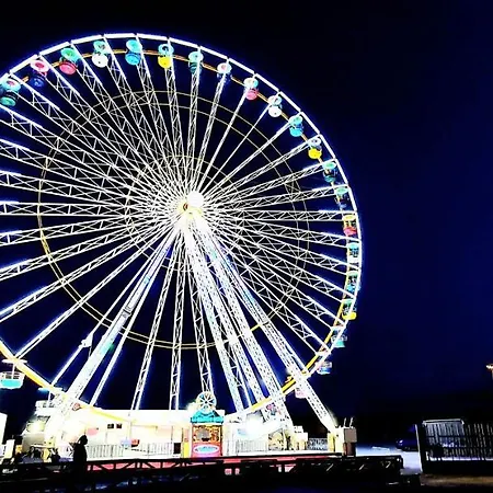 Le Panoramique Front De